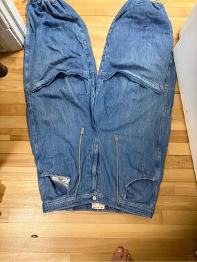 Free people Woman’s Light Blue Denim Jogger Jeans with Drawstring Waist xl